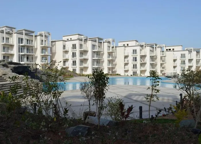Sunny Luxury - Free & Pools